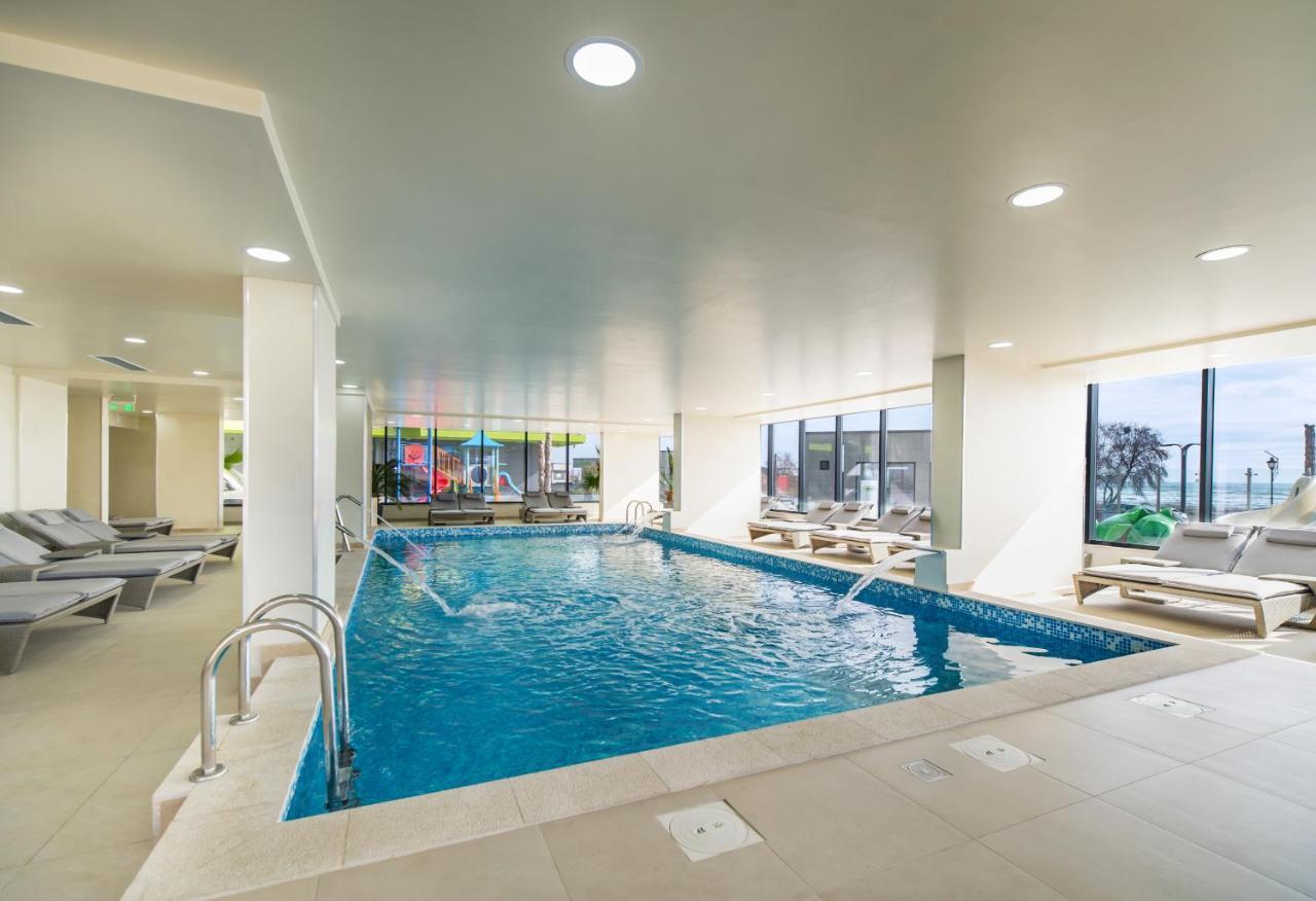 Orange Summer Apartment Spa Pools Beach Resort Mamaia Exteriér fotografie
